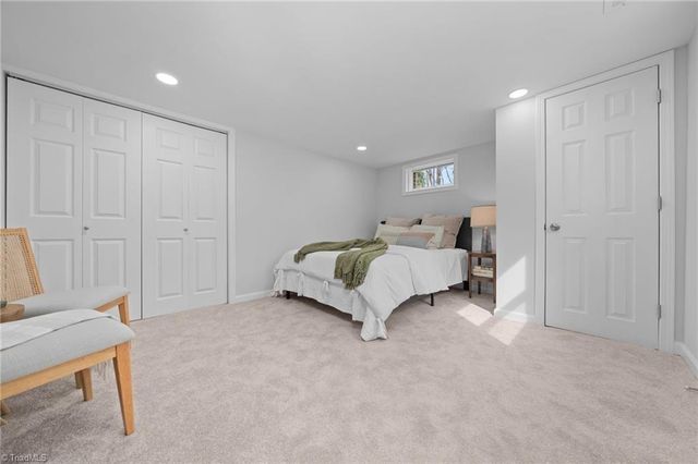 5920 Loop Road, Clemmons, NC 27012