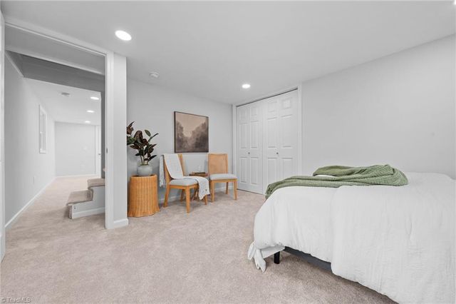 5920 Loop Road, Clemmons, NC 27012