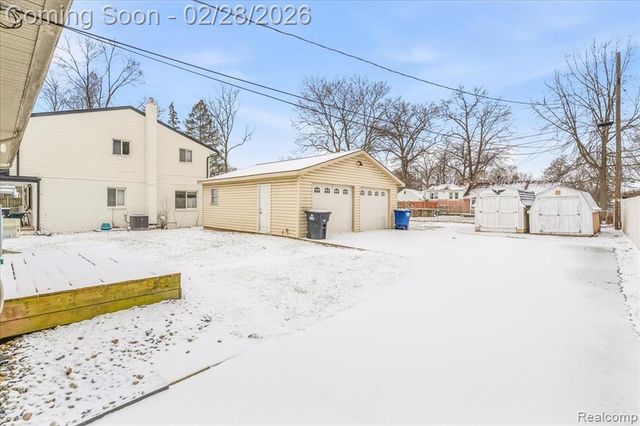 795 N Parent Street, Westland, MI 48185