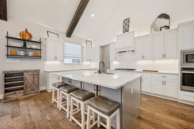 43 Ohanlon Drive, Van Alstyne, TX 75495