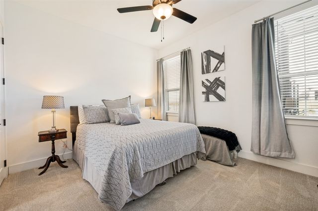 43 Ohanlon Drive, Van Alstyne, TX 75495