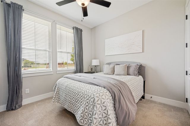 43 Ohanlon Drive, Van Alstyne, TX 75495