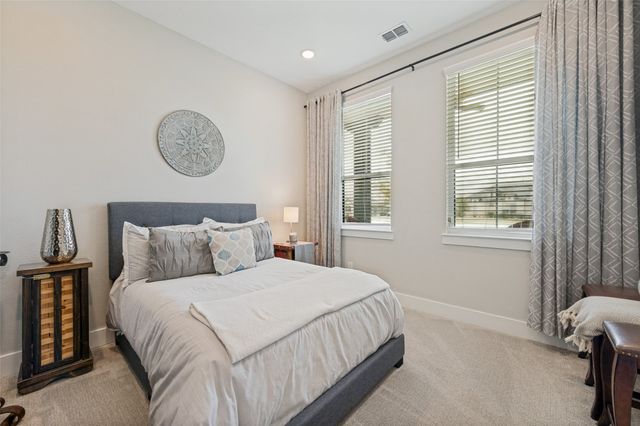 43 Ohanlon Drive, Van Alstyne, TX 75495