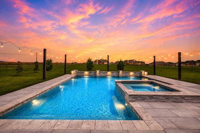 43 Ohanlon Drive, Van Alstyne, TX 75495