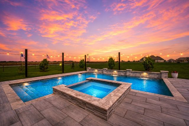 43 Ohanlon Drive, Van Alstyne, TX 75495
