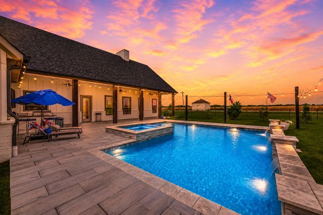 43 Ohanlon Drive, Van Alstyne, TX 75495