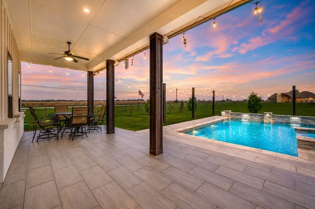 43 Ohanlon Drive, Van Alstyne, TX 75495