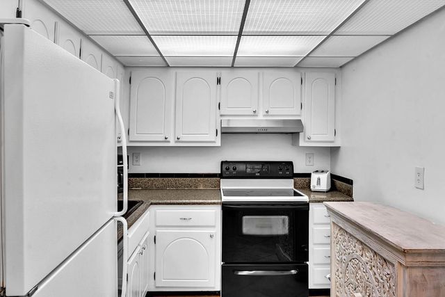 3301 S Ocean Boulevard 104, Highland Beach, FL 33487