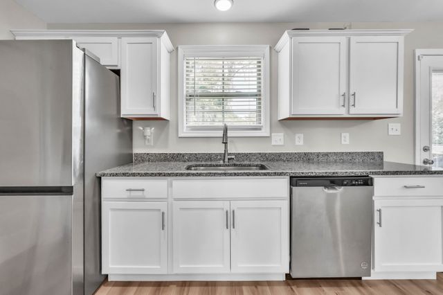 2626 Burch Rd, Clarksville, TN 37042