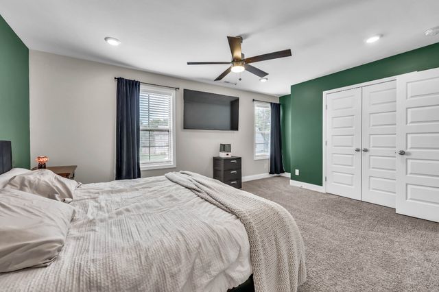 2626 Burch Rd, Clarksville, TN 37042