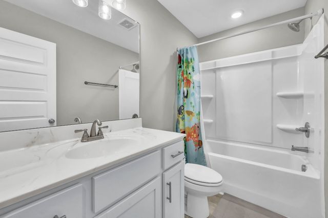 2626 Burch Rd, Clarksville, TN 37042