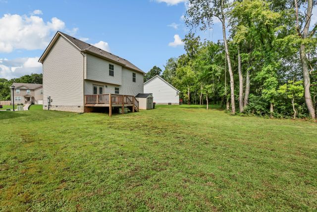2626 Burch Rd, Clarksville, TN 37042