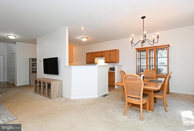 947 SHENKLE DR, Collegeville, PA 19426