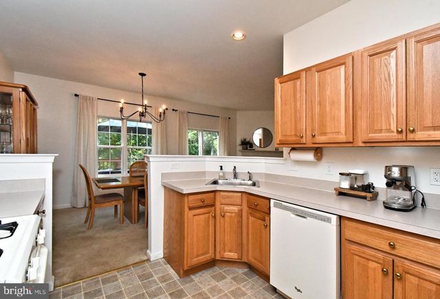 947 SHENKLE DR, Collegeville, PA 19426