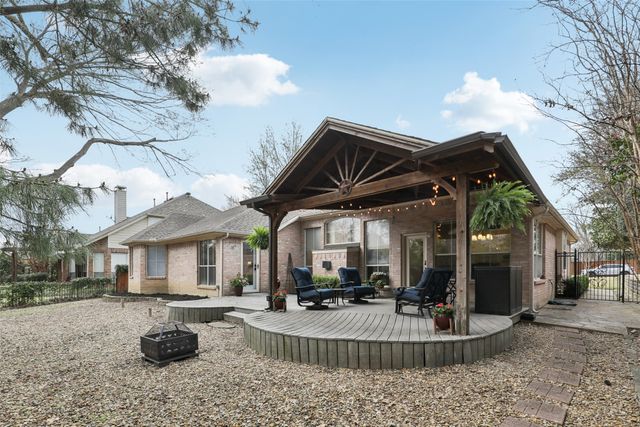 2913 Moss Creek Court, Mckinney, TX 75072