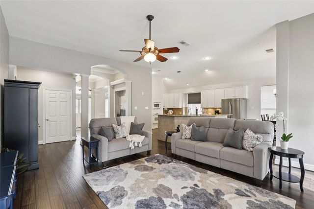 2913 Moss Creek Court, Mckinney, TX 75072