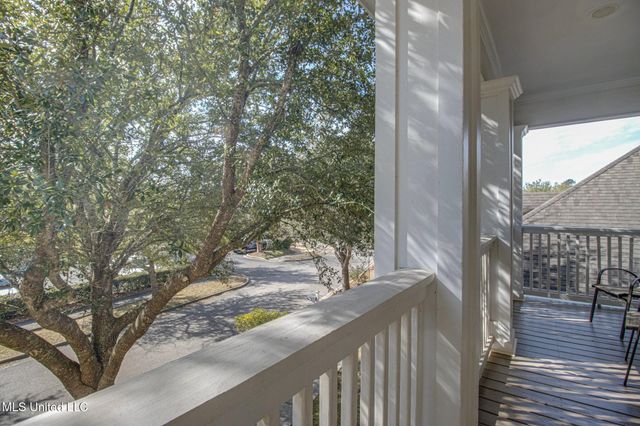 19713 Savannah Street, Biloxi, MS 39532