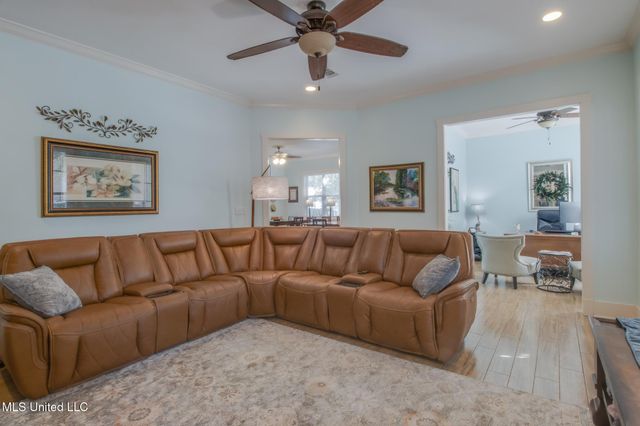 19713 Savannah Street, Biloxi, MS 39532