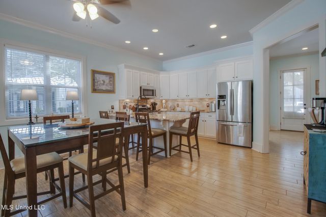 19713 Savannah Street, Biloxi, MS 39532