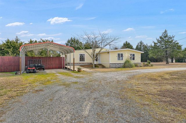 2447 Cemetery Road, Pottsboro, TX 75076