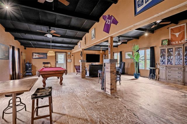 2447 Cemetery Road, Pottsboro, TX 75076