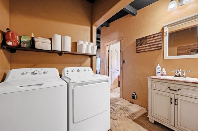 2447 Cemetery Road, Pottsboro, TX 75076