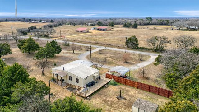 2447 Cemetery Road, Pottsboro, TX 75076