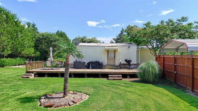 2447 Cemetery Road, Pottsboro, TX 75076