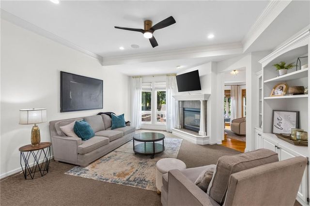 2529 SW Kristin Drive, Lee's Summit, MO 64082