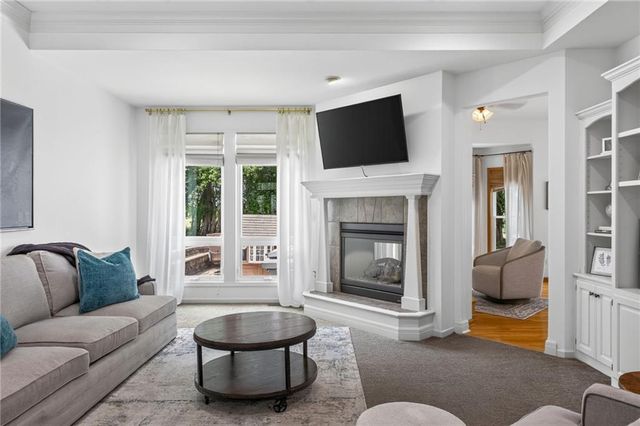 2529 SW Kristin Drive, Lee's Summit, MO 64082