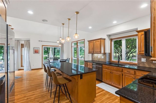2529 SW Kristin Drive, Lee's Summit, MO 64082