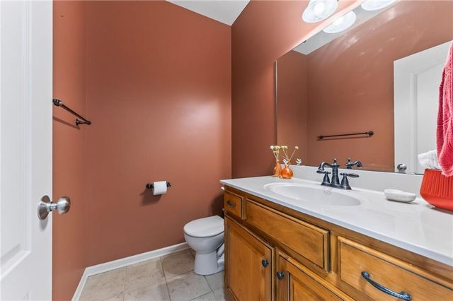 2529 SW Kristin Drive, Lee's Summit, MO 64082
