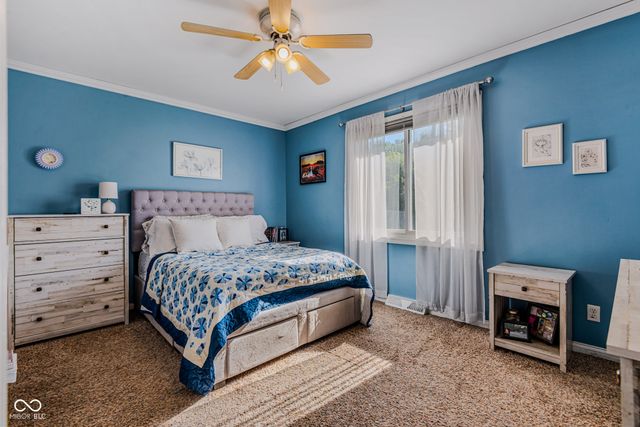 1921 Lockerbie Drive, Columbus, IN 47203