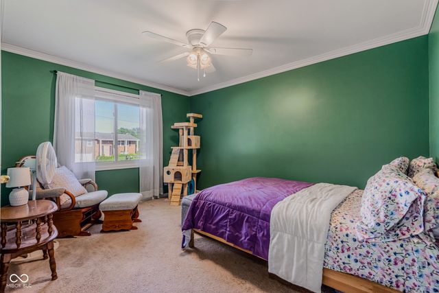 1921 Lockerbie Drive, Columbus, IN 47203