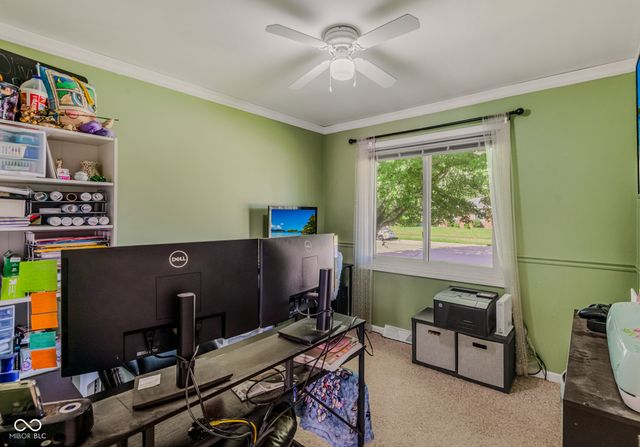 1921 Lockerbie Drive, Columbus, IN 47203