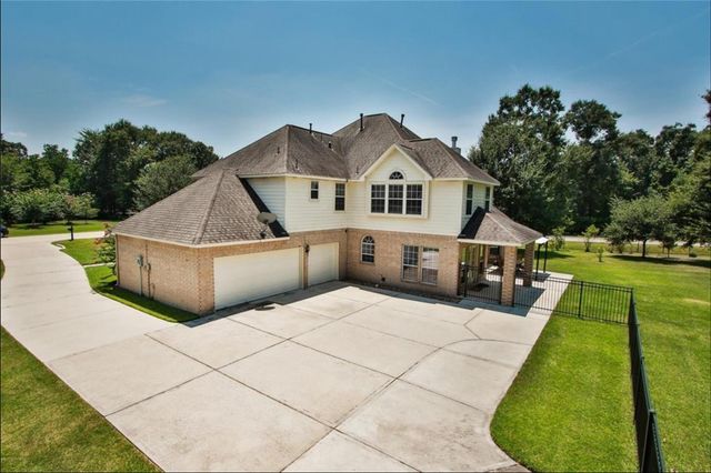 30434 E Legends Trail Drive, Spring, TX 77386