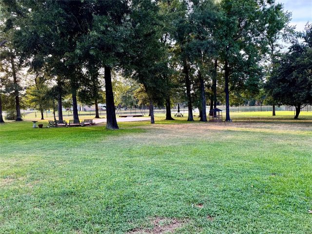 30434 E Legends Trail Drive, Spring, TX 77386