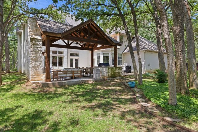 605 Shady Brook Court, Southlake, TX 76092