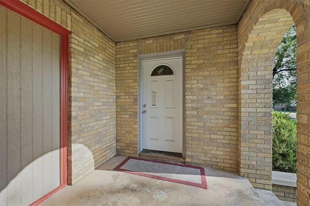 2912 W Morton Street, Denison, TX 75020