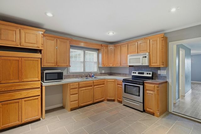 2912 W Morton Street, Denison, TX 75020
