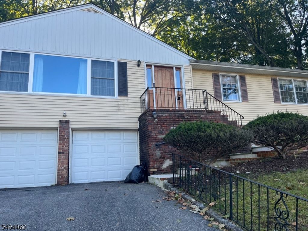 20 Mitchell Ave, West Caldwell Twp., NJ 07006 — exterior