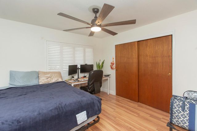 1709 Brenda Way, Turlock, CA 95382