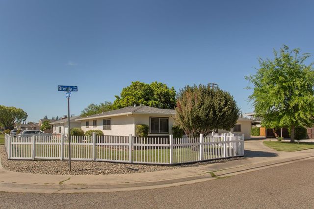 1709 Brenda Way, Turlock, CA 95382