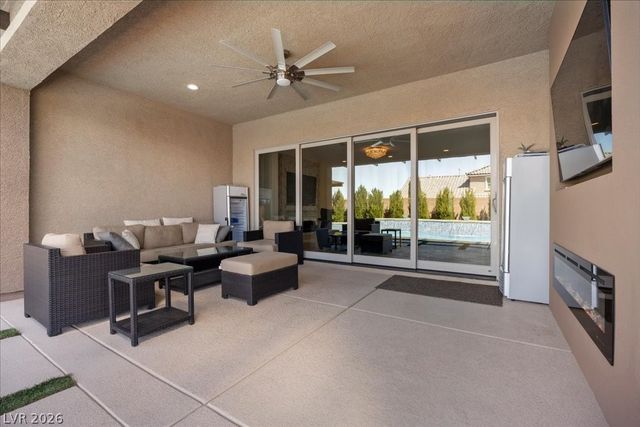 2803 Candelaria Drive, Henderson, NV 89074