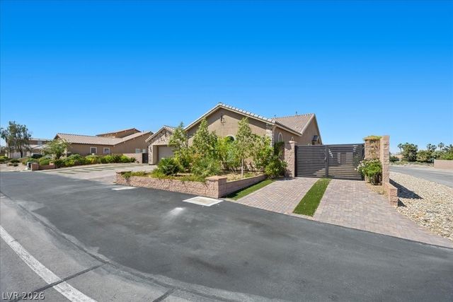 2803 Candelaria Drive, Henderson, NV 89074