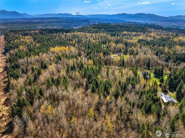 347 xx NE 82nd Place, Carnation, WA 98014