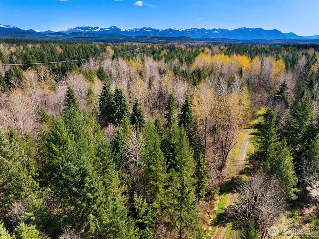 347 xx NE 82nd Place, Carnation, WA 98014