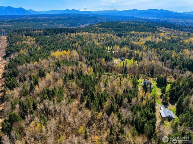 347 xx NE 82nd Place, Carnation, WA 98014