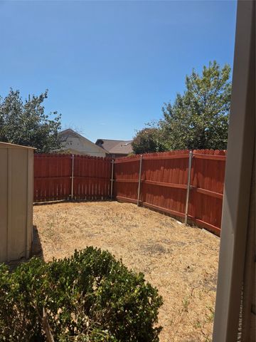 9977 Pack Saddle Trail, Fort Worth, TX 76108