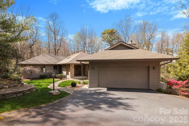 100 Elmridge Drive, Flat Rock, NC 28731